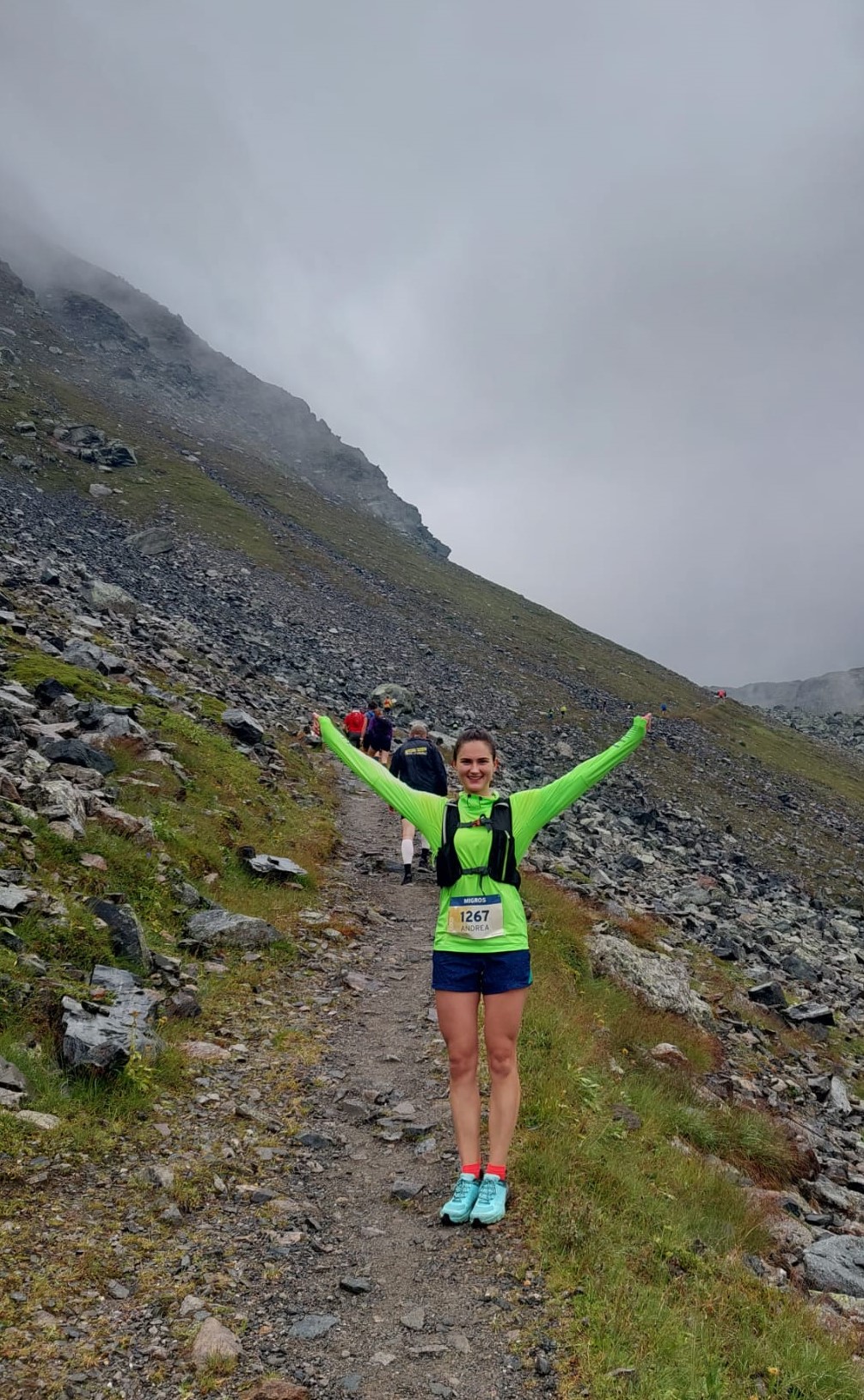 Andrea im Aufstig zum Scalettapass